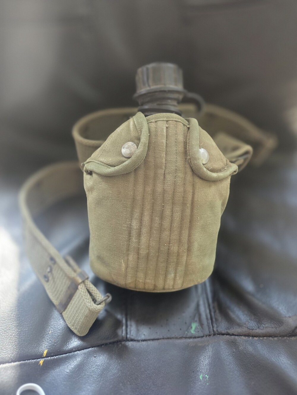 Vintage Military Looking Canteen Cover Belt Plastic Canteen GREAT FOR PROP